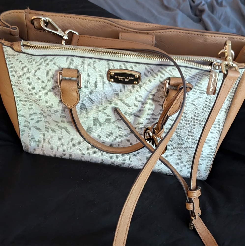Michael Kors Tan and White Women's Bag